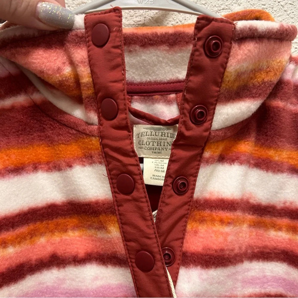 Telluride Clothing Company Women's Fleece Pullover Medium Red Orange Stripe NWT - Picture 4 of 6